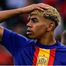 Yamal prekida sa svojom djevojkom s kojom je bio u vezi 13 dana.